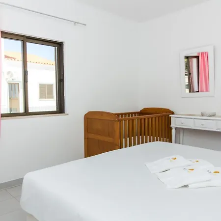 Casa Nova - Privat Pool & Bbq & Salgados Beach & Salgados Golf Guia (Faro)